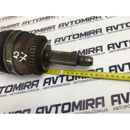 Піввісь передня права 982 mm (27\27) Hyundai i30 1.6 CRDI 2007-2012 495002L210